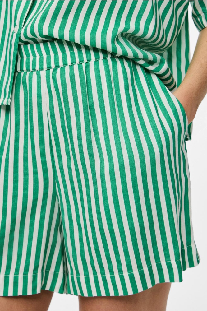 PCNYA HW NEW SHORTS WVN BC 17156469 SIMPLY GREEN/CLOUD DANCER